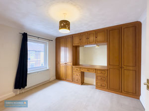 Bedroom- click for photo gallery